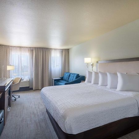 Hampton Inn By Hilton Irvine East - Lake Forest Bagian luar foto