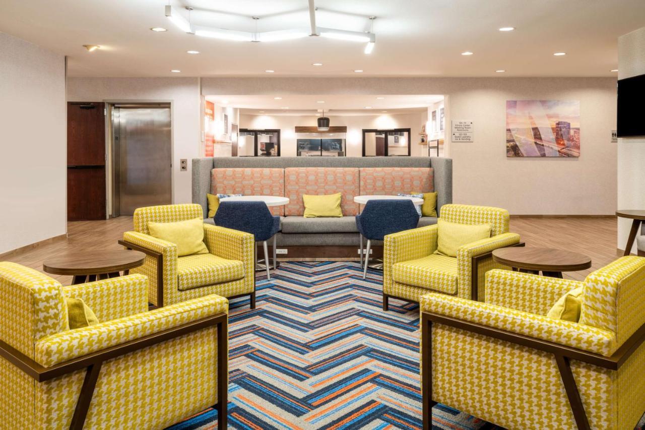Hampton Inn By Hilton Irvine East - Lake Forest Bagian luar foto