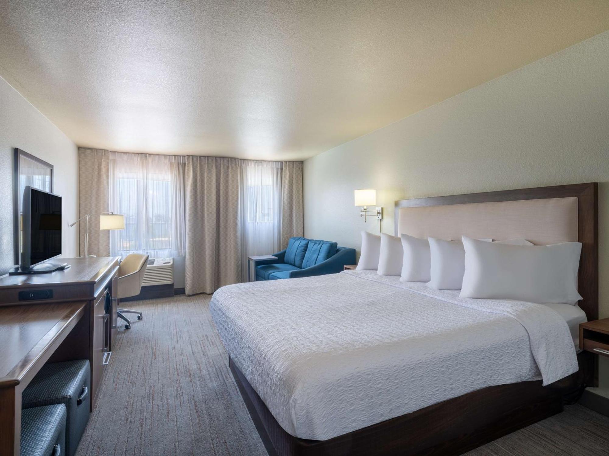 Hampton Inn By Hilton Irvine East - Lake Forest Bagian luar foto